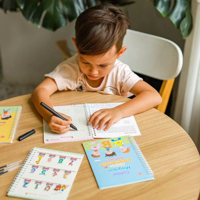 Pack de 4 Cahiers Magiques Réutilisables – Cahier d'écriture magique réutilisable - Funnybook™ (T)